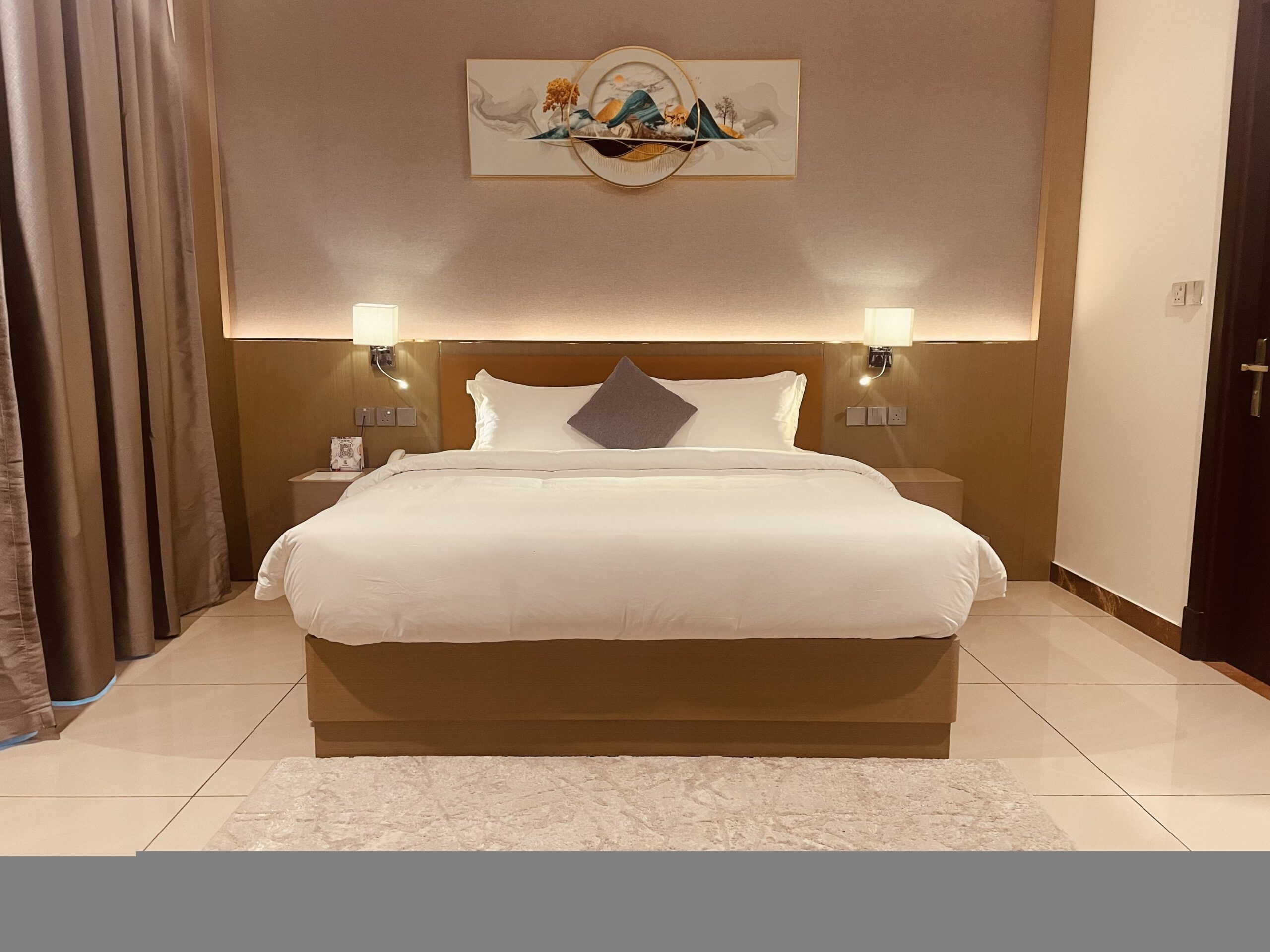 Junior-suite-room-1-min-1-scaled