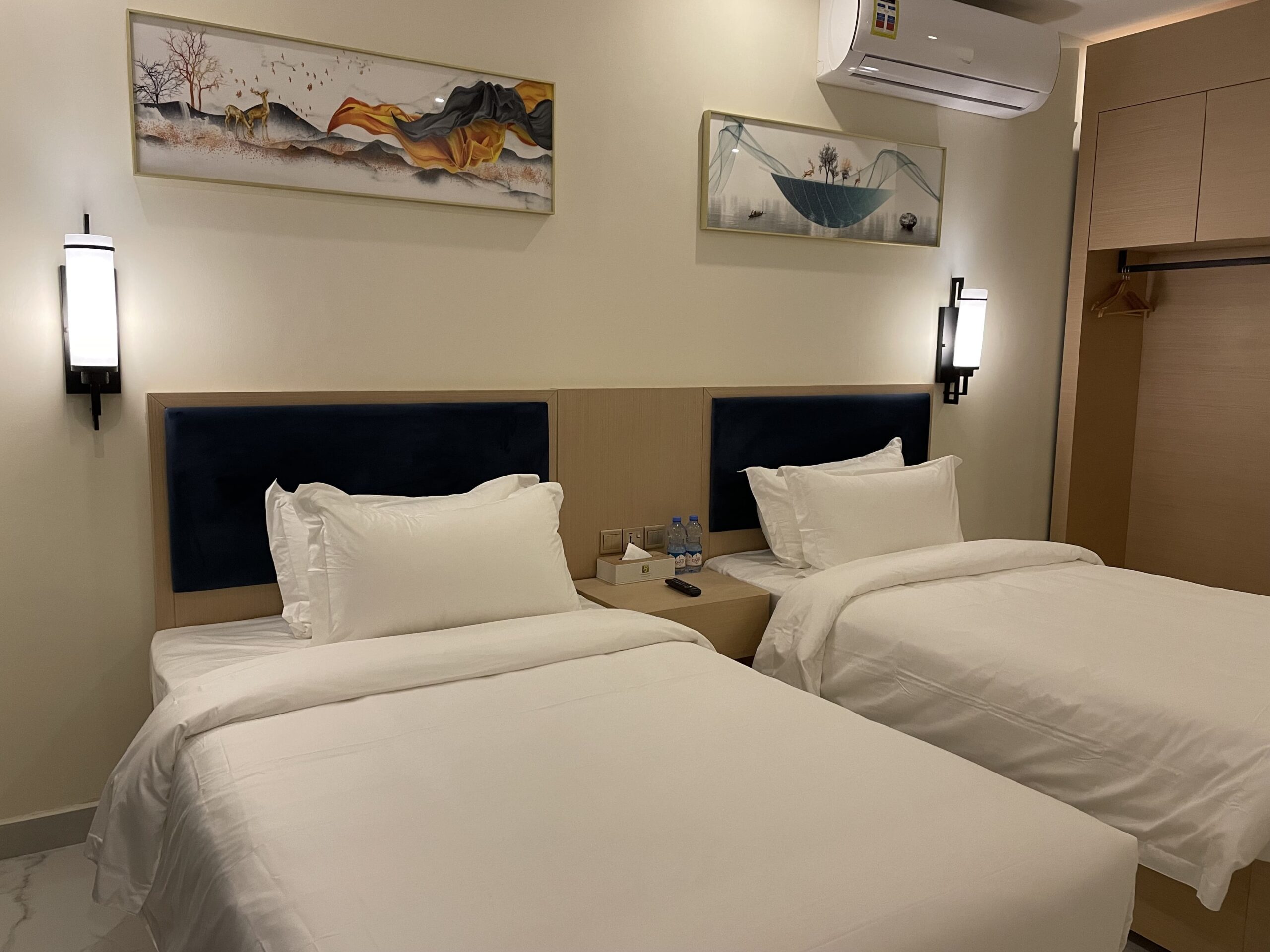 standard-twin-room-scaled